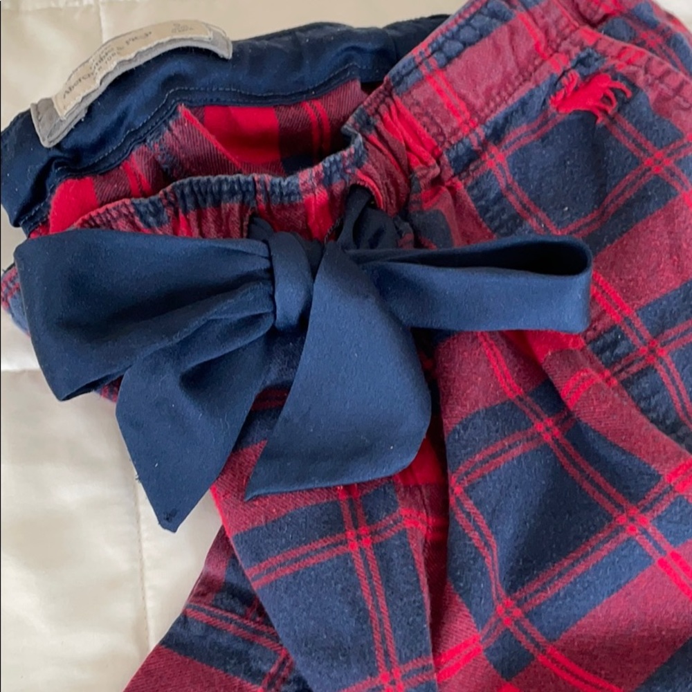 Abercrombie and Fitch kids size s